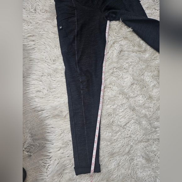 Lululemon leggings size 6 - Picture 9 of 12